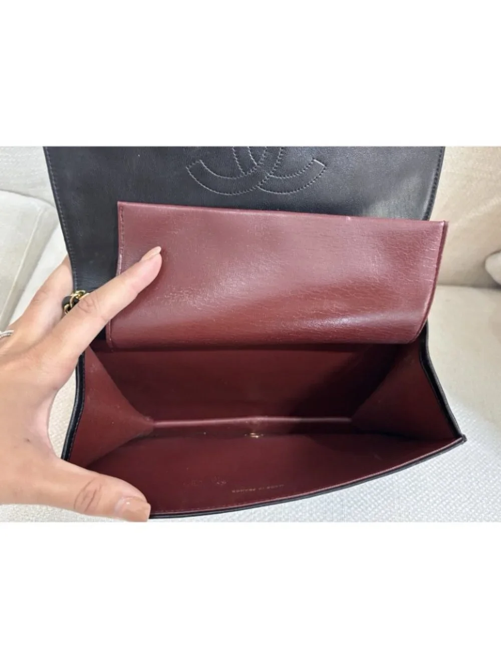 Authentic CHANEL single flap black lambskin bag classic 24k gold hardware